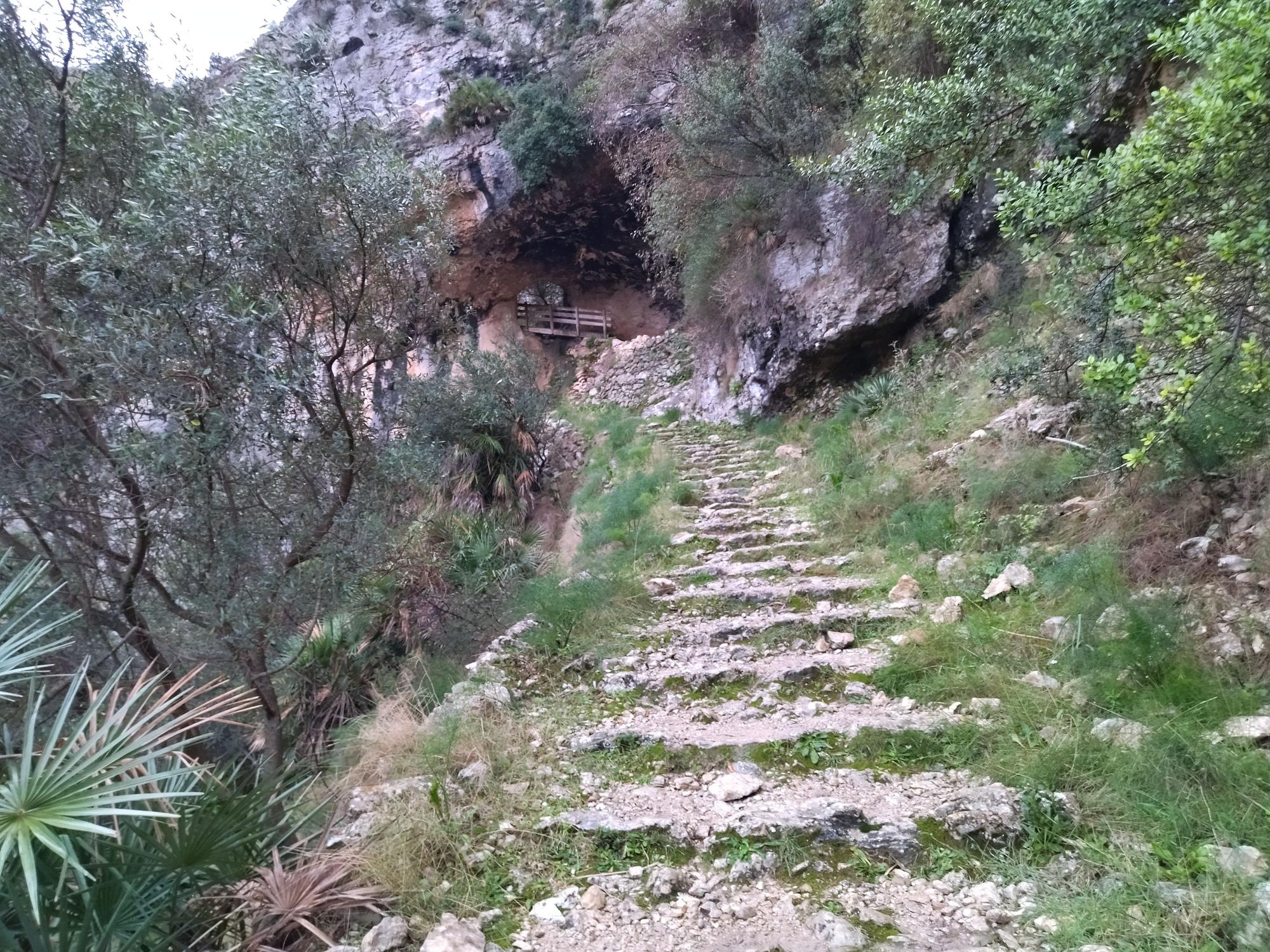 Una catedral esculpida por el agua: el Barranc de l'Infern y sus 6.000 escalones