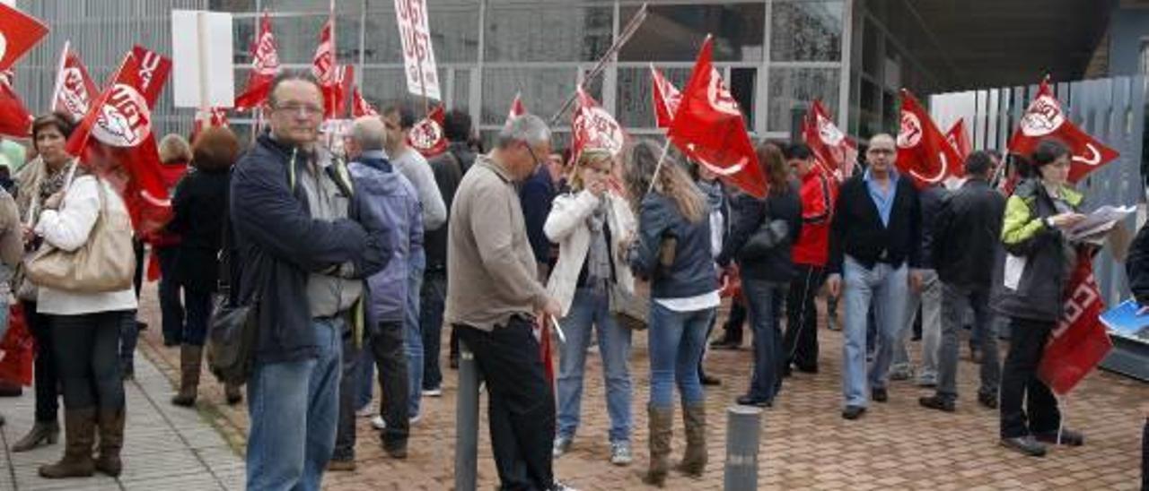 La Ribera cierra abril con 25.371 parados inscritos, aunque la EPA consigna 30.590