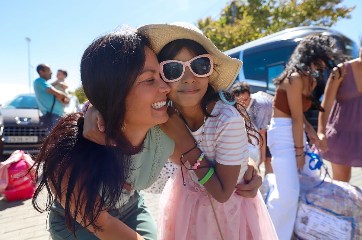 Emoción en la despedida de los niños Saharauis