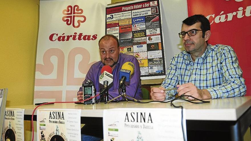 Un encuentro de percusionistas a favor de Cáritas, en el Alkázar