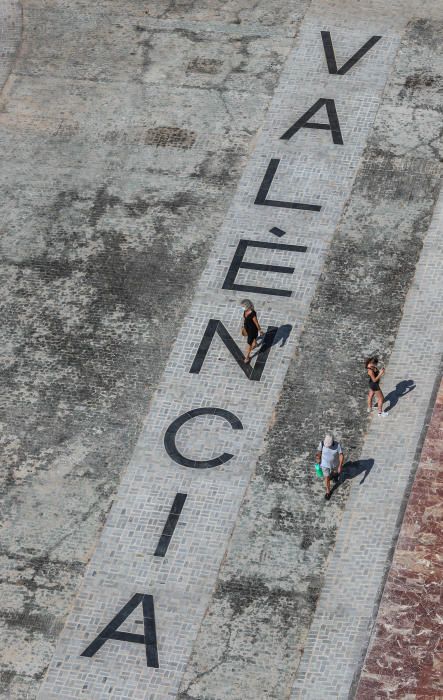 Así luce ya la plaza del Ayuntamiento tras la peatonalizacion