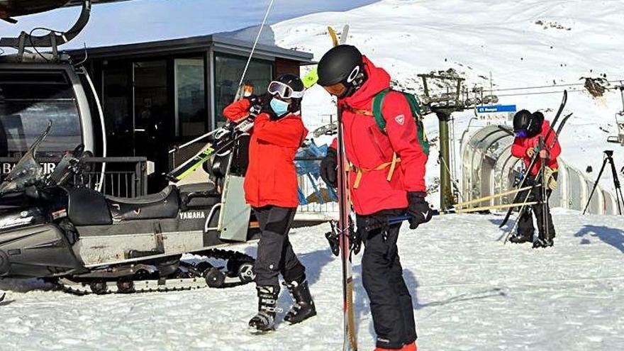 Un dels remuntadors de l&#039;estació d&#039;esquí de Baqueira