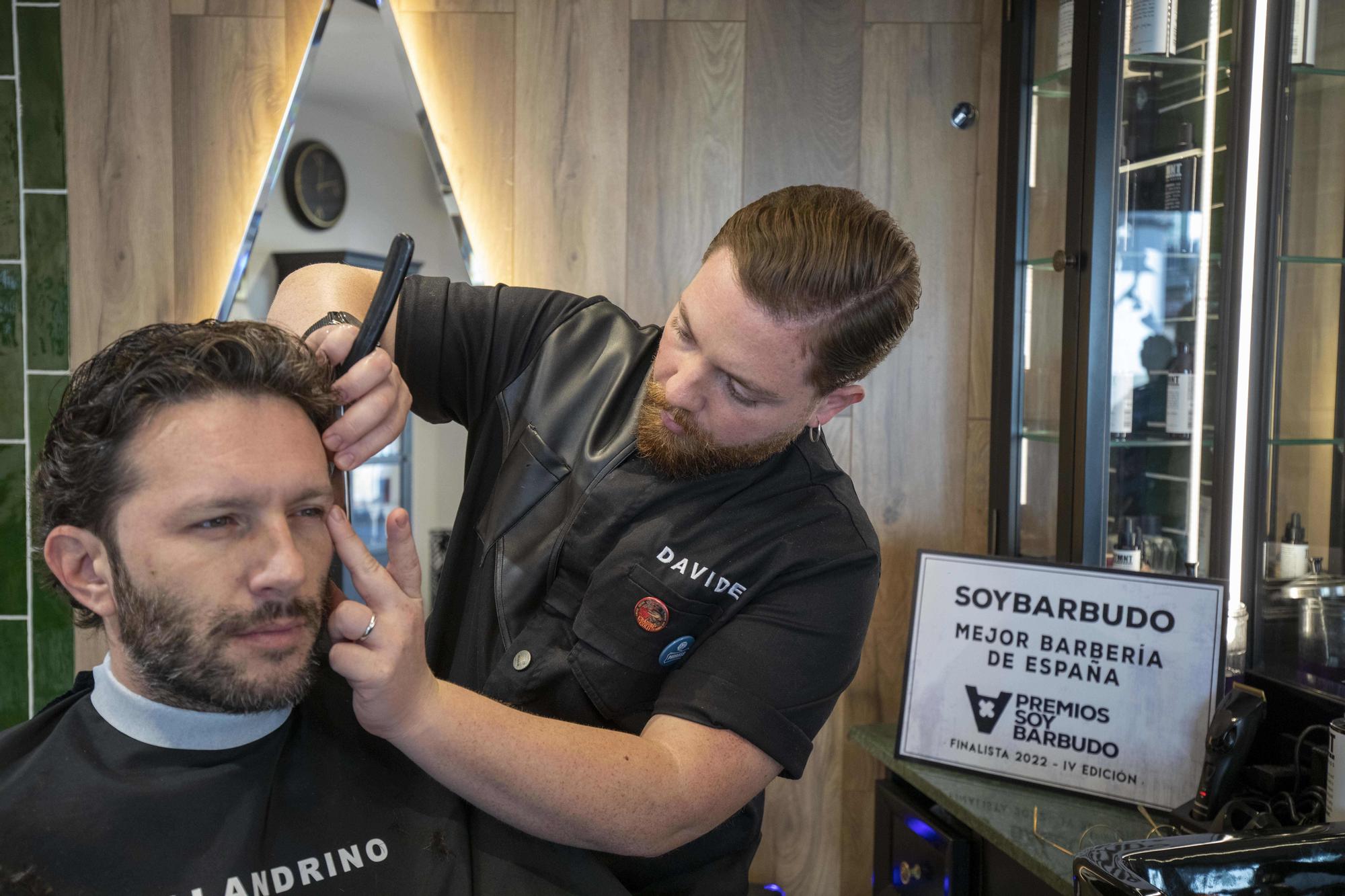 Una barbería de Santa Catalina, entre las diez mejores de España