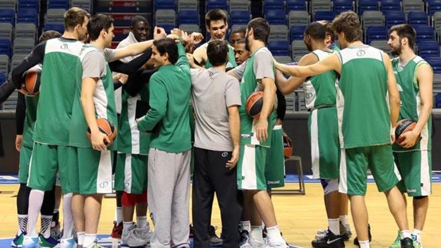 Los jugadores del Unicaja, en un entrenamiento de esta semana pasada en el Martín Carpena.