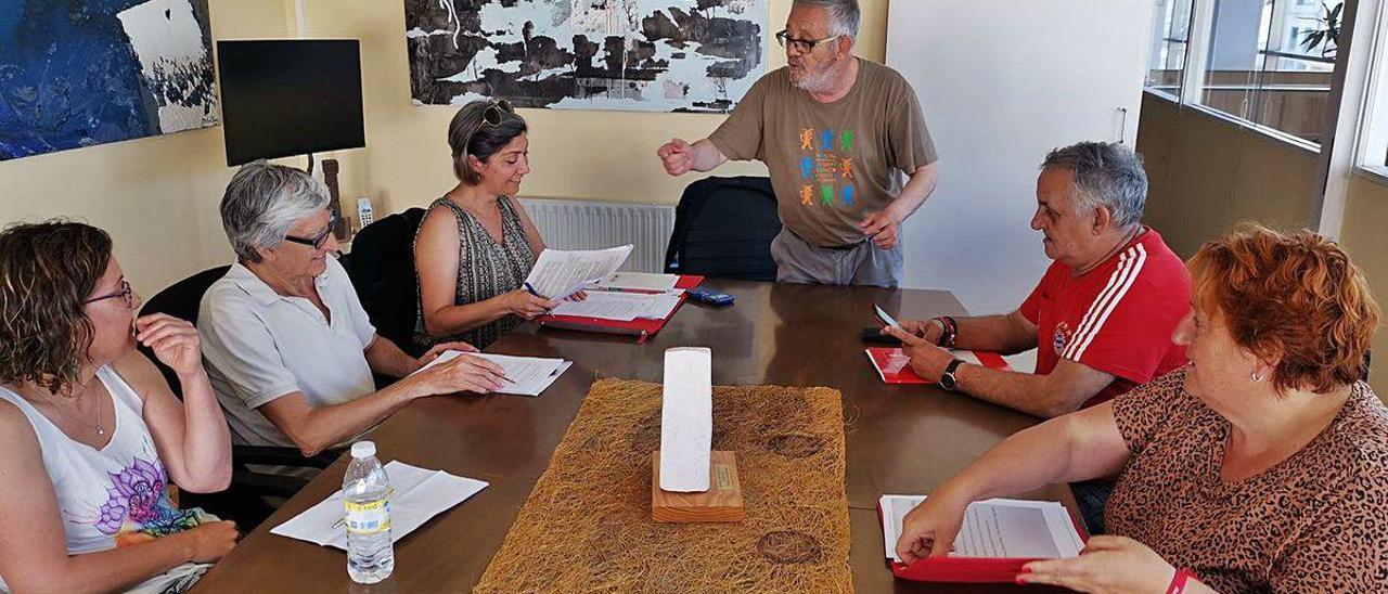 Reunión del pacto de gobierno de Cangas entre ACE y PSOE.