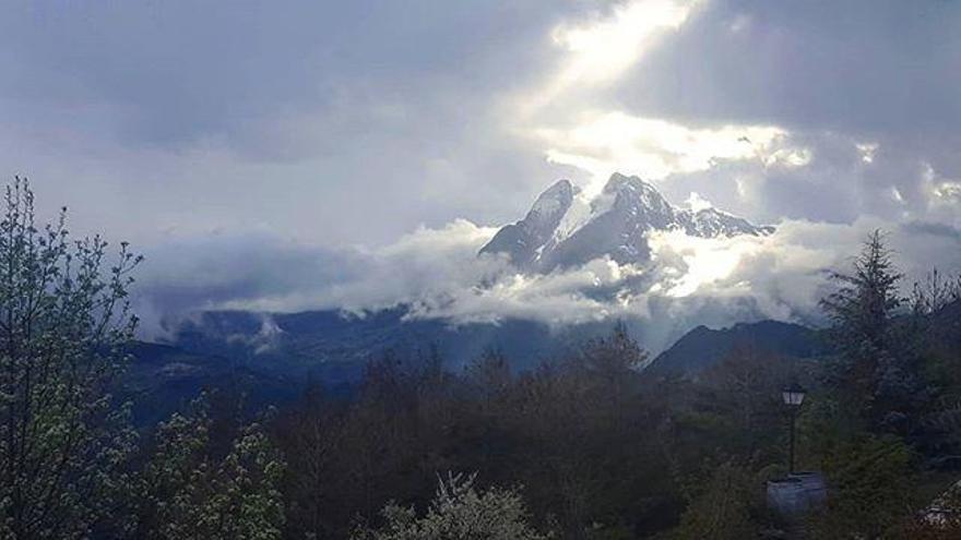 Imatge del Pedraforca d&#039;aquest dimarts a la tarda