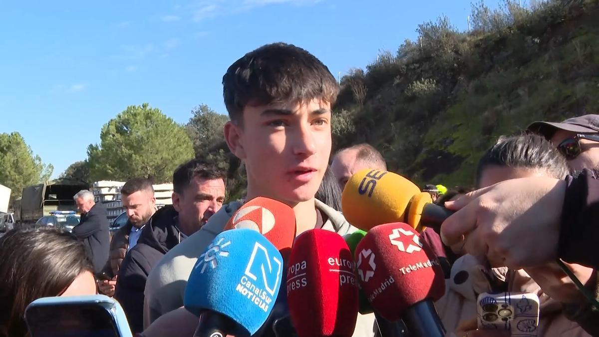 Vídeo | Julio, el héroe de 16 años de Adamuz: "No me paré ni a pensar si estaba cansado"