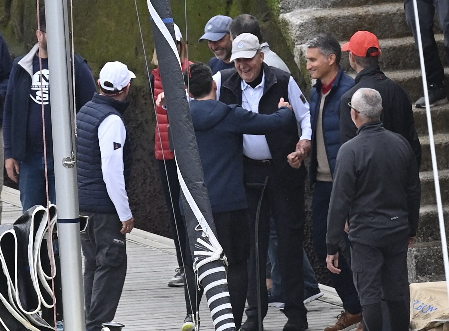 El rey emérito, Juan Carlos I, ya navega por aguas de Sanxenxo