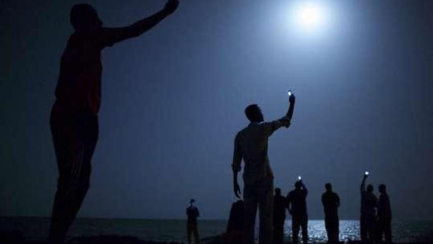 Una fotografía sobre emigrantes del estadounidense John Stanmeyer gana el World Press Photo