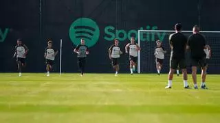 ¡Primer entrenamiento del FC Barcelona 2023-24!