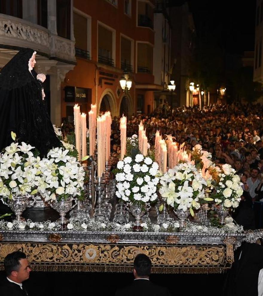 Viernes Santo en Badajoz: la Soledad y el Santo Entierro