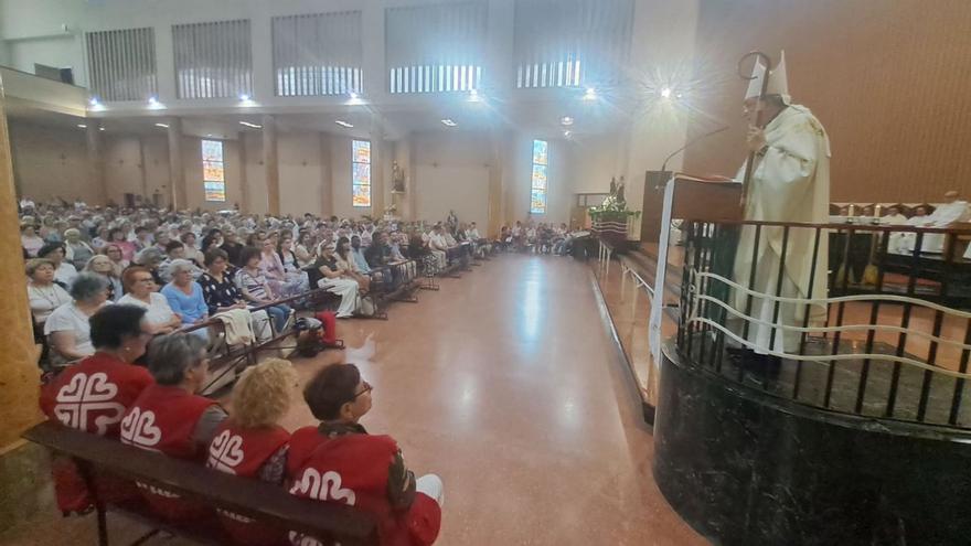 El Arzobispo Sanz Montes celebra el corpus en Mieres con un mensaje &quot;voluntarista&quot;