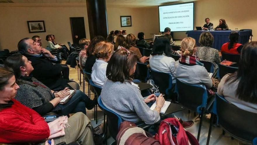 Profesores y padres toman nota para prevenir el &quot;bullying&quot;