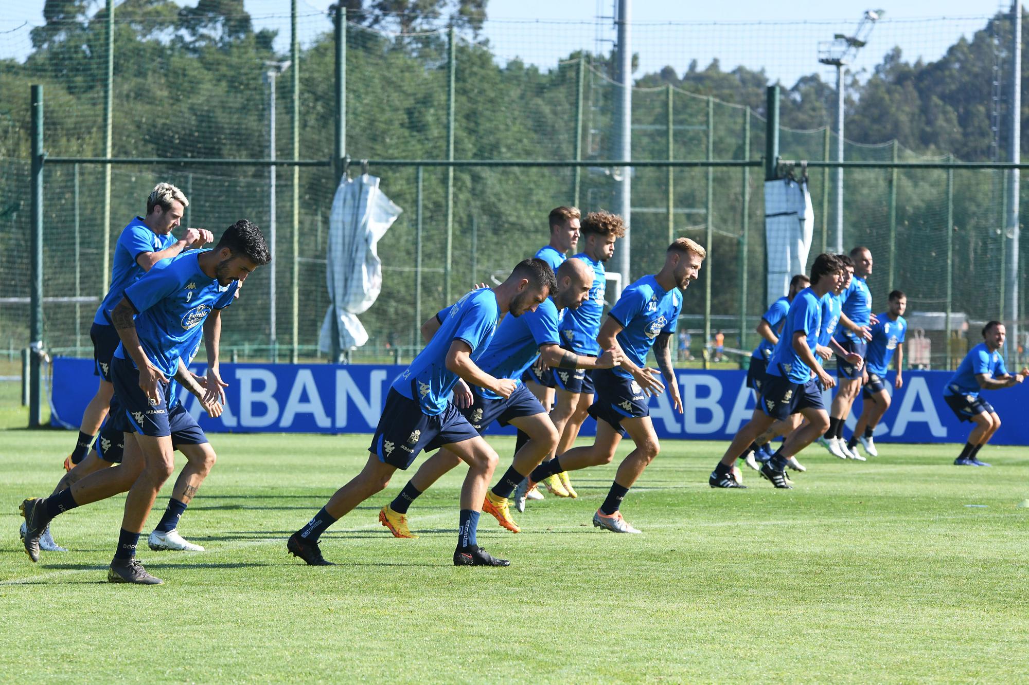 El Deportivo trabaja en Abegondo antes de su última prueba de pretemporada