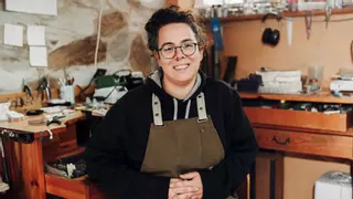 Del naval a tu joyero: la orfebrería sostenible de Ana Freiría
