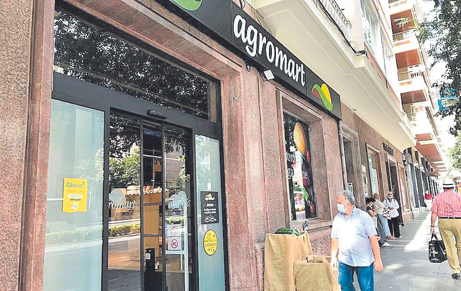 Los supermercados de barrio ganan espacio en el centro de Palma