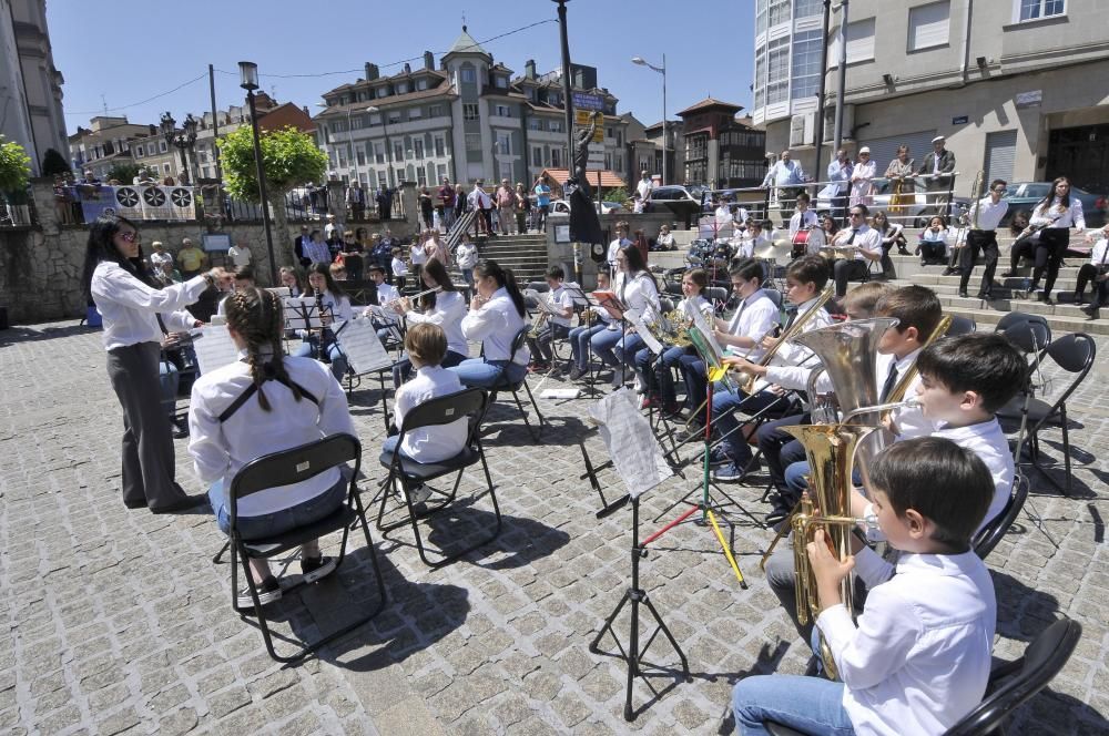 Encuentro de bandas infantiles en Mieres