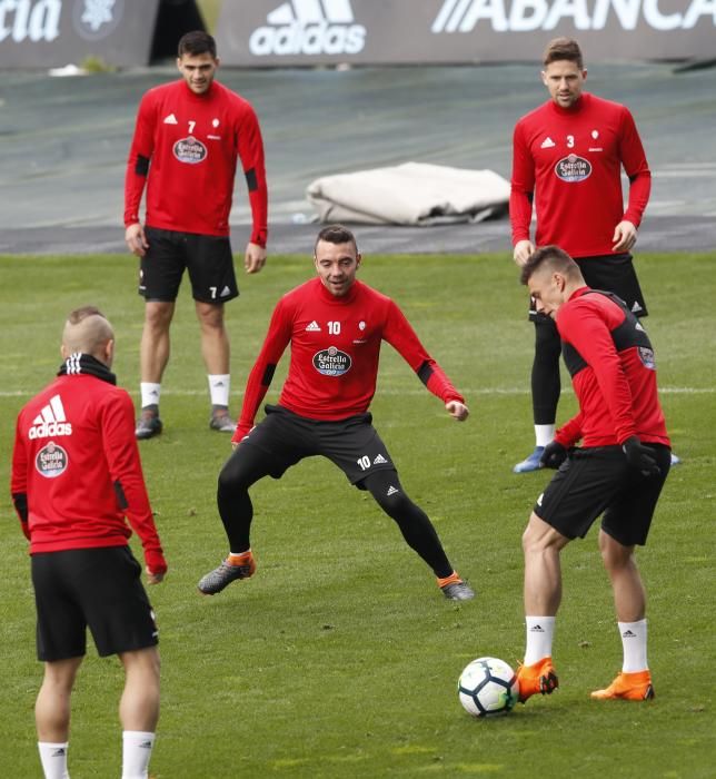 Juan Carlos Unzué dispone el último entrenamiento de su equipo antes del viaje a Butarque.