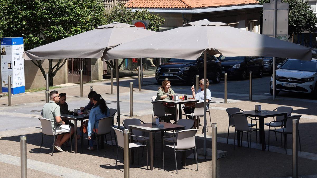 Una terraza en la Praza de Concepción Arenal de Pontevedra.