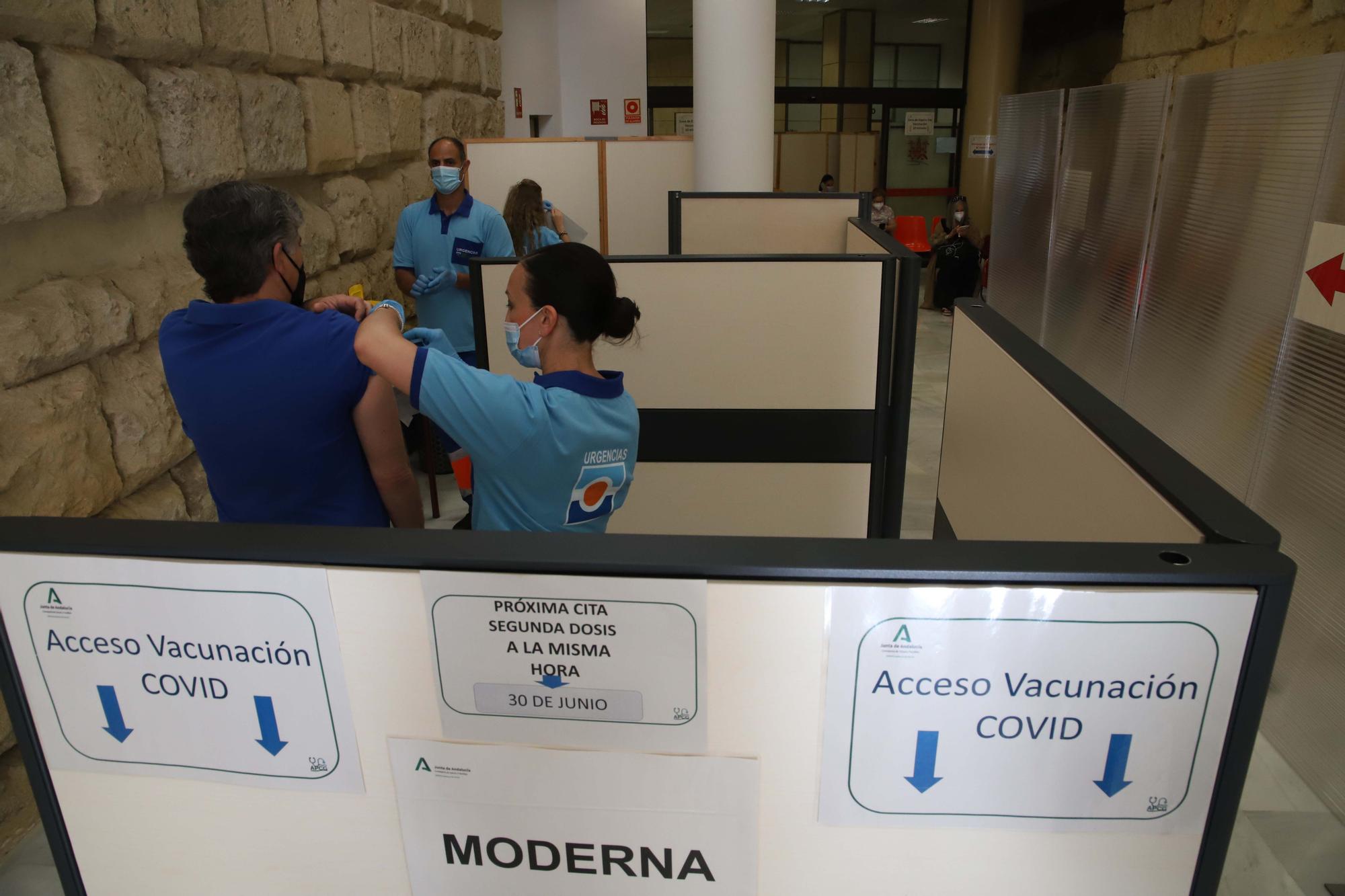 El Ayuntamiento de Córdoba se suma con Capitulares a los puntos de vacunación en la capital