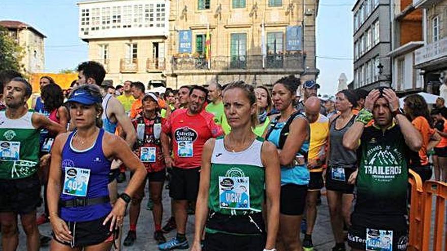 Participantes en el trail, ayer en Betanzos.