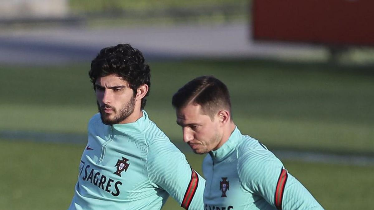 Gonçalo Guedes entrena con la selección portuguesa. | EFE/ANTONIO COTRIM