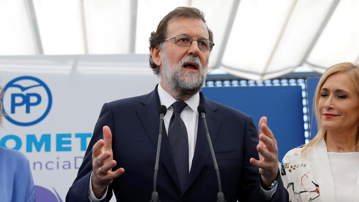 El mal trago de Rajoy a cuenta de sus SMS a Bárcenas