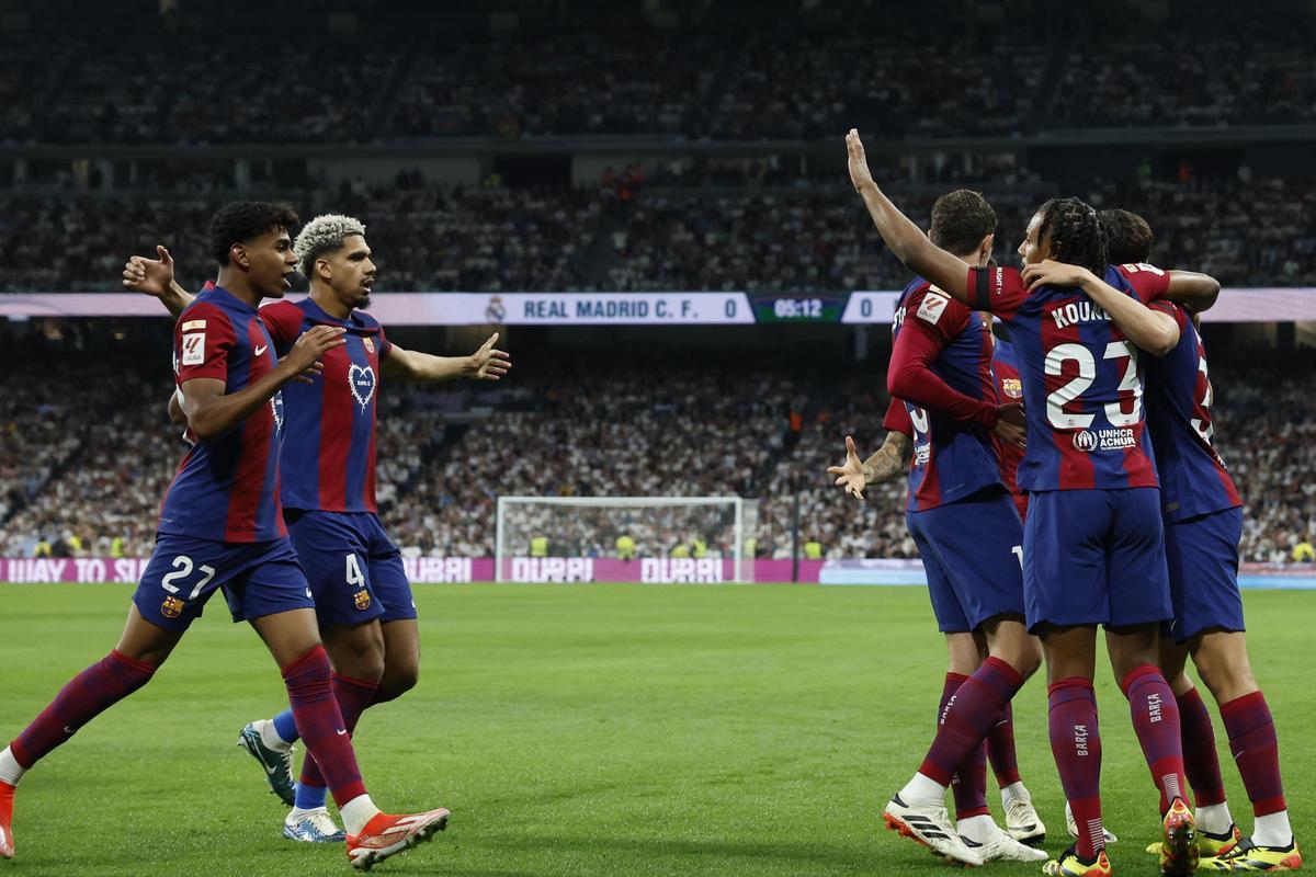 Real Madrid - FC Barcelona. Real Madrid - FC Barcelona.