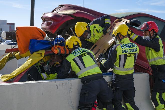 Bomberos de Gran Canaria se preparan para el mundial de rescate en accidentes de tráfico