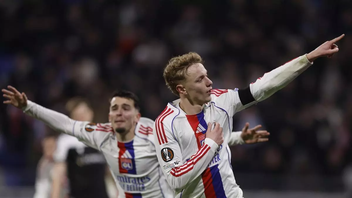 Emery cumple, pero el Lyon de Endrick gana el pulso dorado en la Europa League