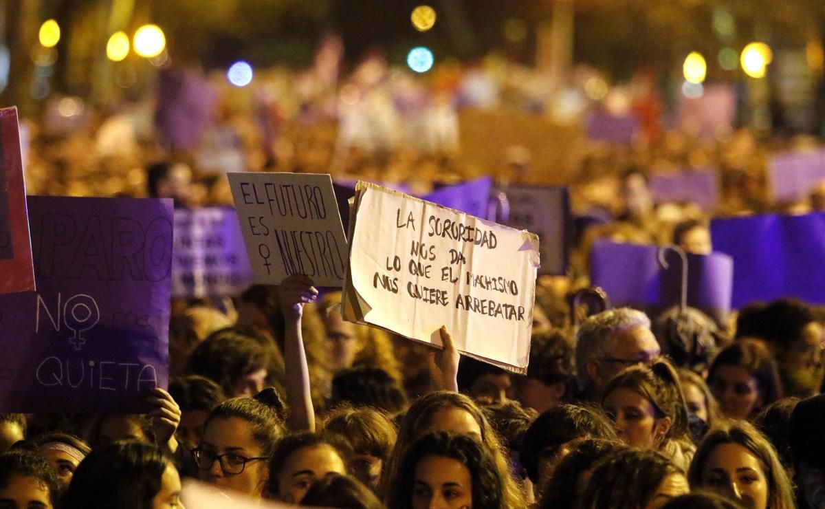 Multitudinaria manifestación del 8-M en Córdoba