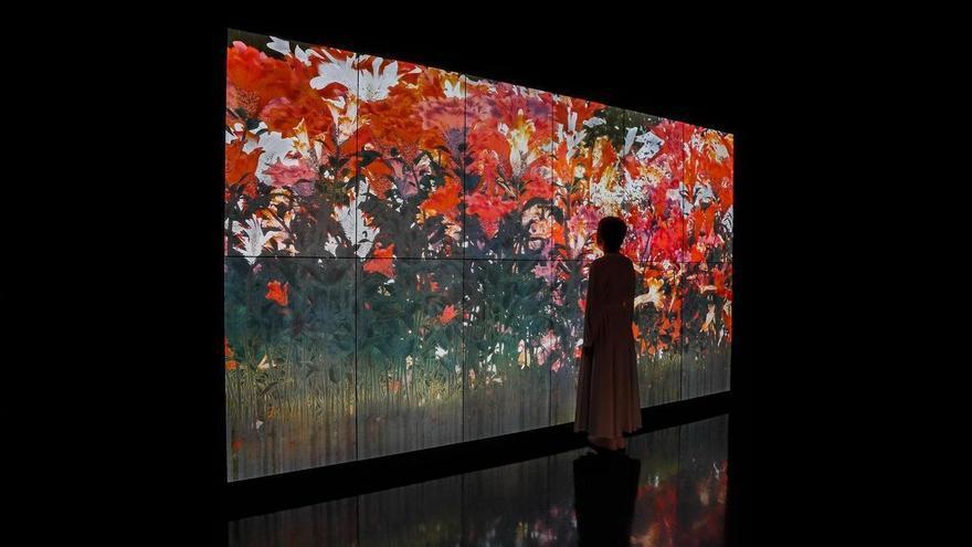 La nueva obra interactiva del Hortensia Herrero donde las flores se marchitan con la presencia de visitantes