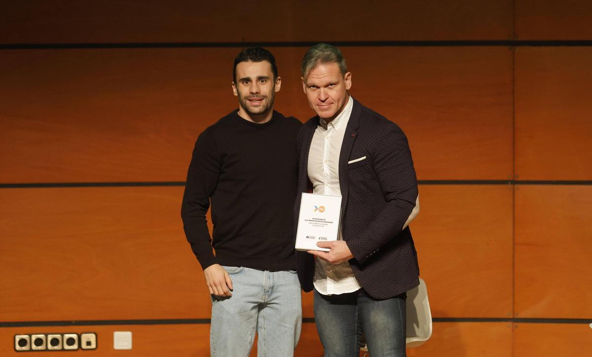 César Molins, de Levante TV se llevó el premio a la prensa