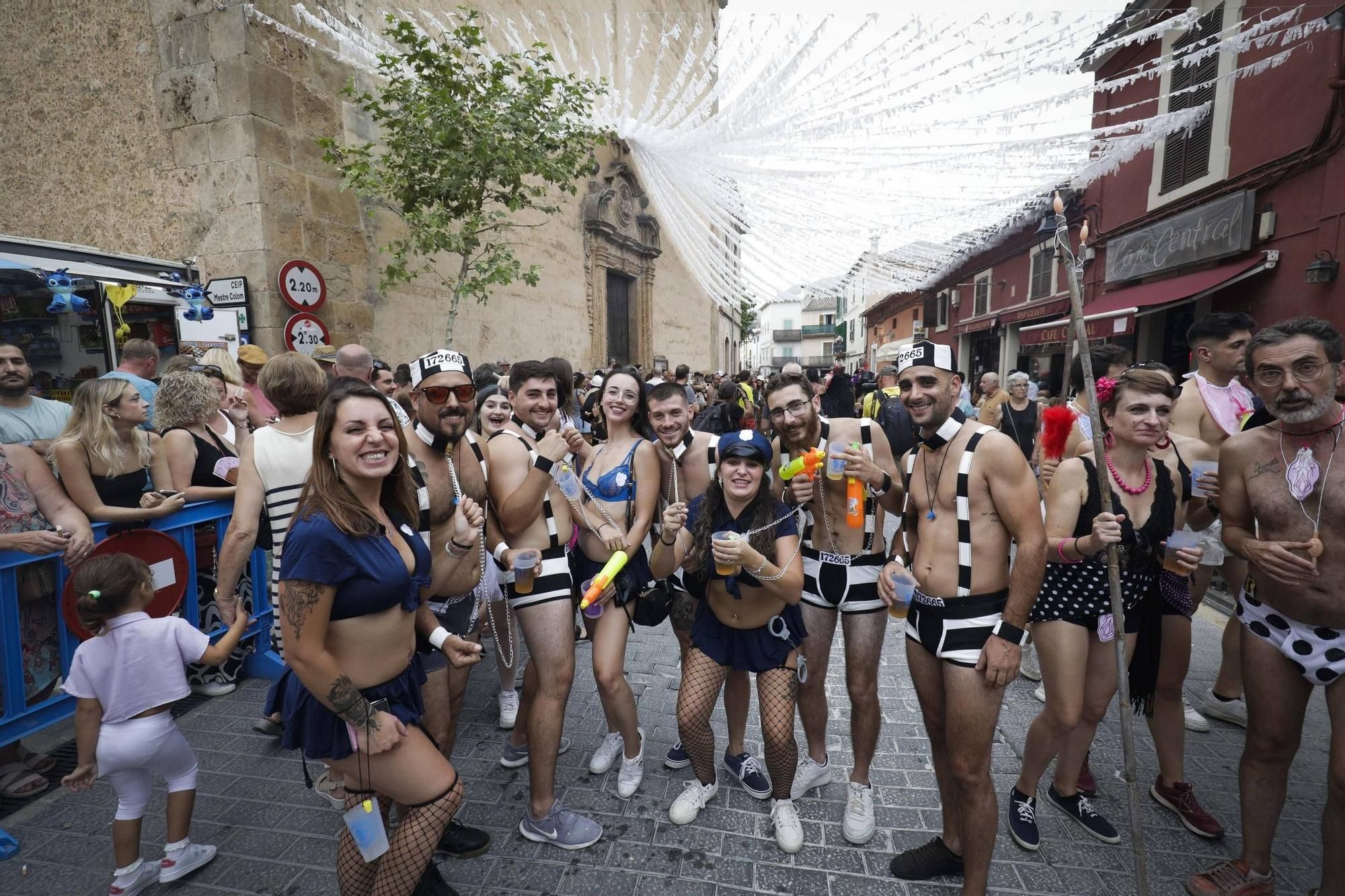 Bunyola zieht (fast) blank: Die besten Bilder vom Unterwäschelauf 2023 auf Mallorca