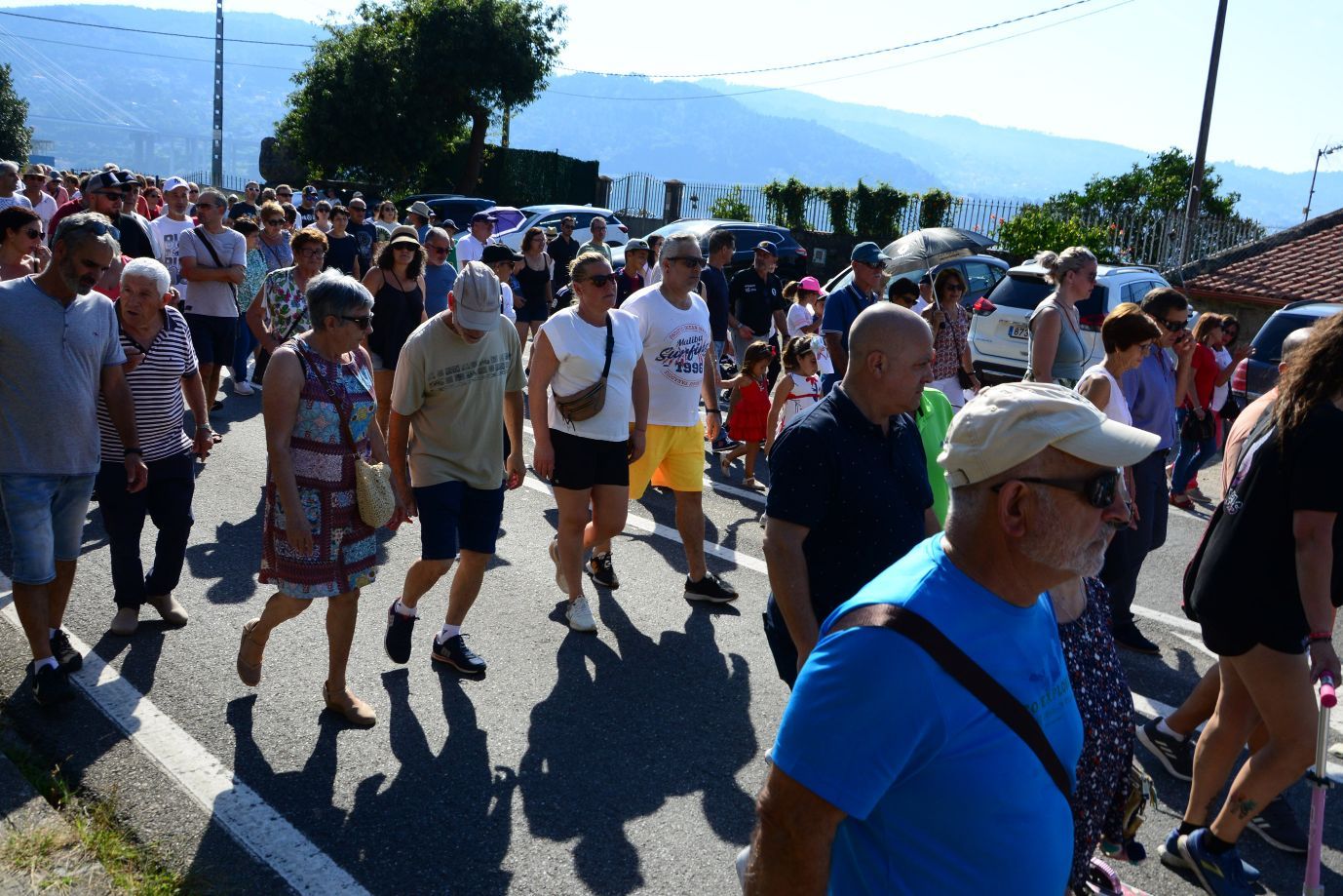 Moaña planta el grito en la calle: "Coa nosa saúde non se xoga"