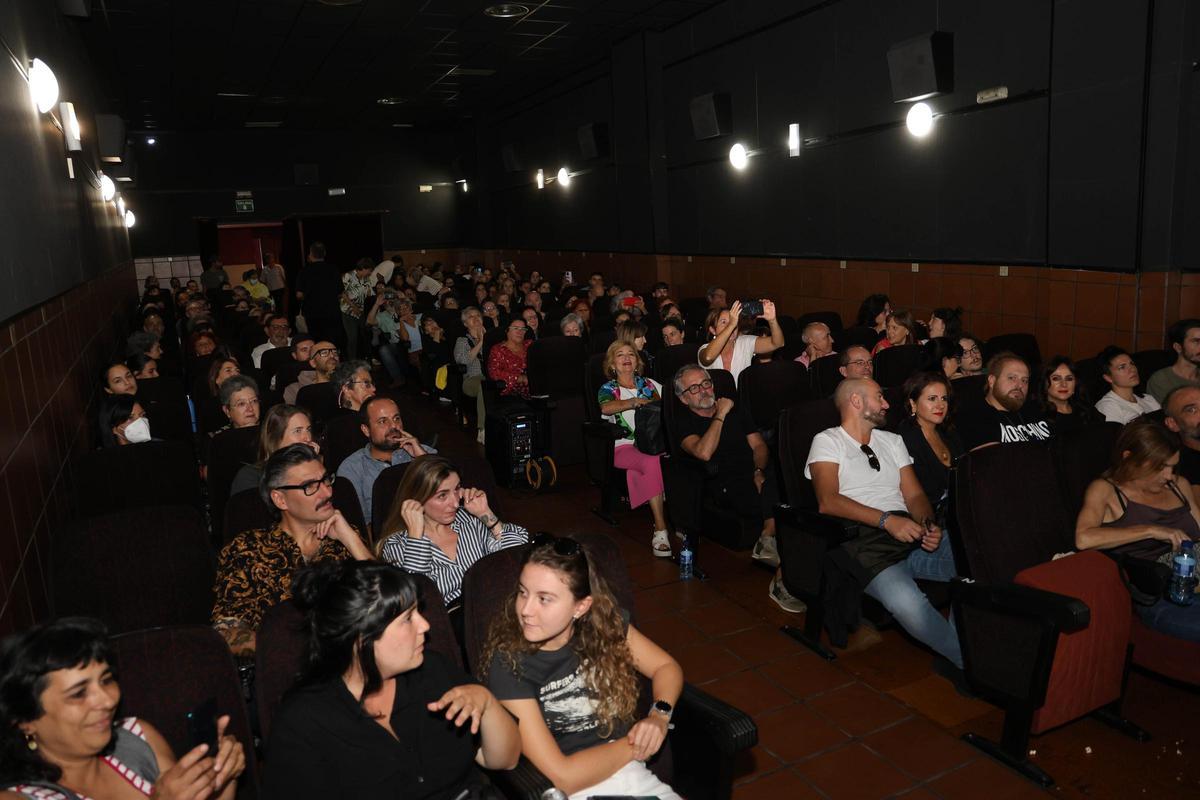 Jaione Camborda y Janet Novás presentan "O Corno" en Vigo Jaione Camborda y Janet Novás presentan "O Corno" en Vigo