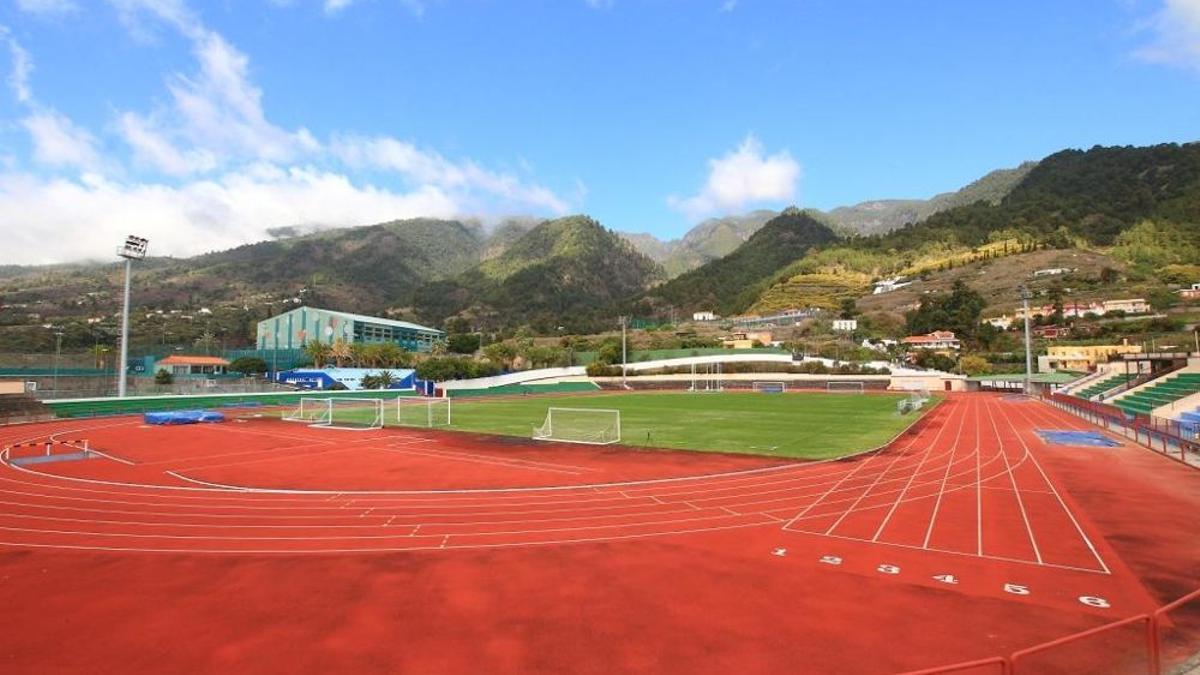 Estadio Rosendo Hernández.