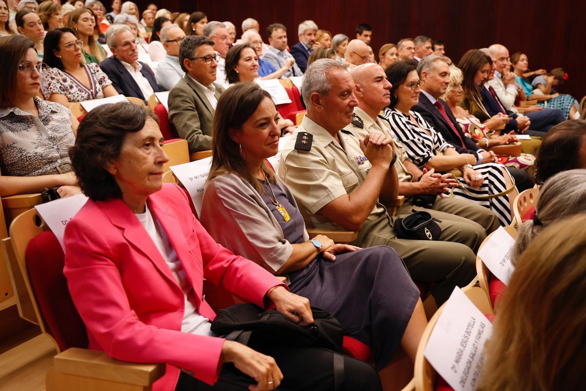 La Asociación Española Contra el Cáncer (AECC) en Córdoba entrega sus segundos premios  María Cañas