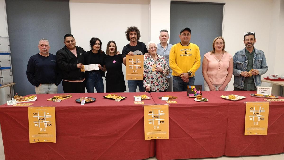 Por la izquierda, José María Rodríguez, Gilson Pineda, Diana Blanco, Sabrina Prado, Iván Pérez, Estrella Florez, Fernando Álvarez, Leonel Lobo, Mar Castro y José Roldán.