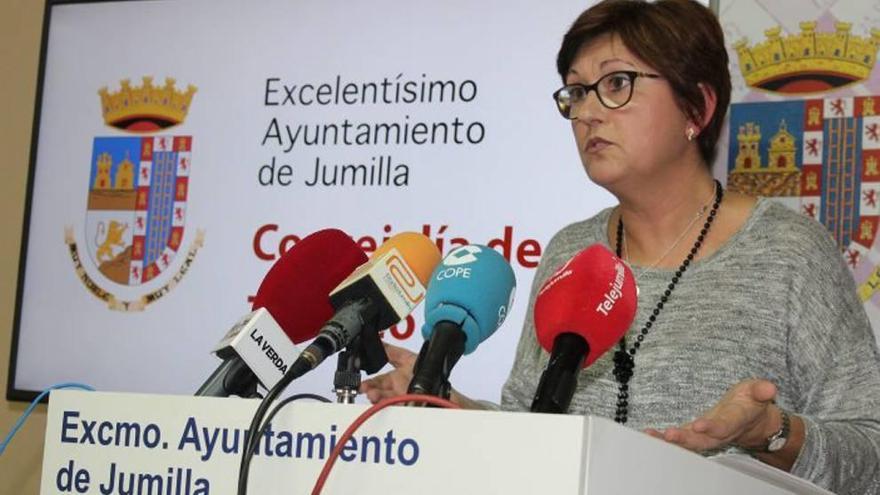 La alcaldesa de Jumilla, Juana Guardiola, en su comparecencia.