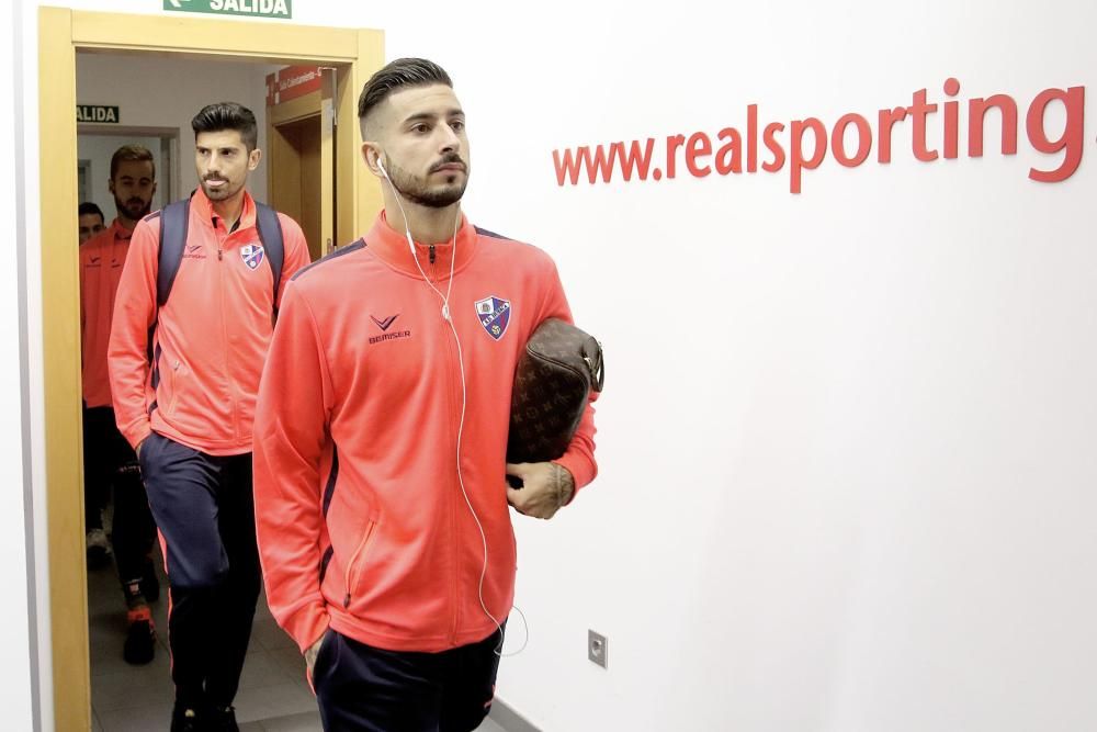 El partido entre el Real Sporting y el Huesca, en imágenes