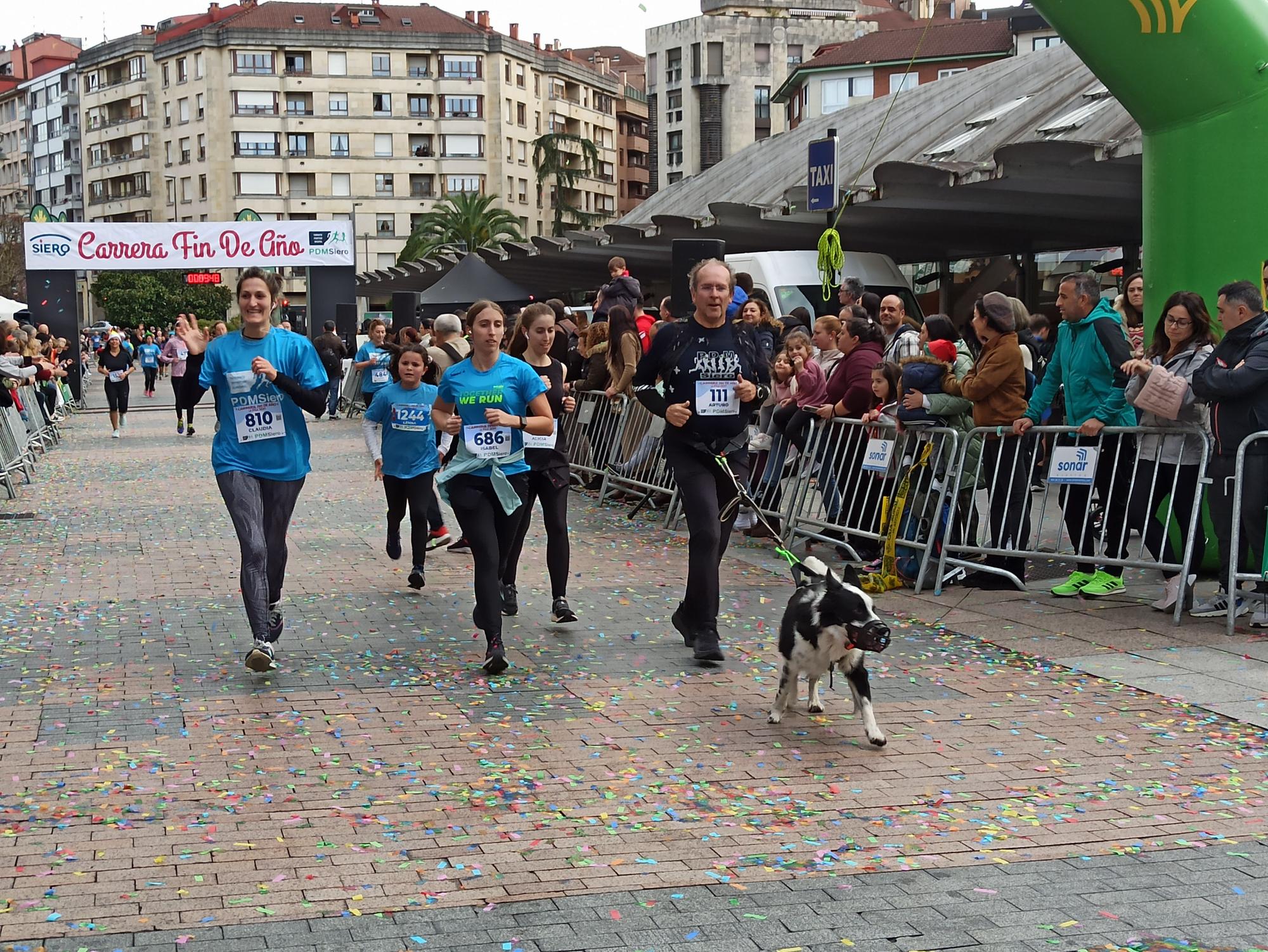 Casi 1.500 participantes disputan la carrera de Fin de Año de Pola de Siero