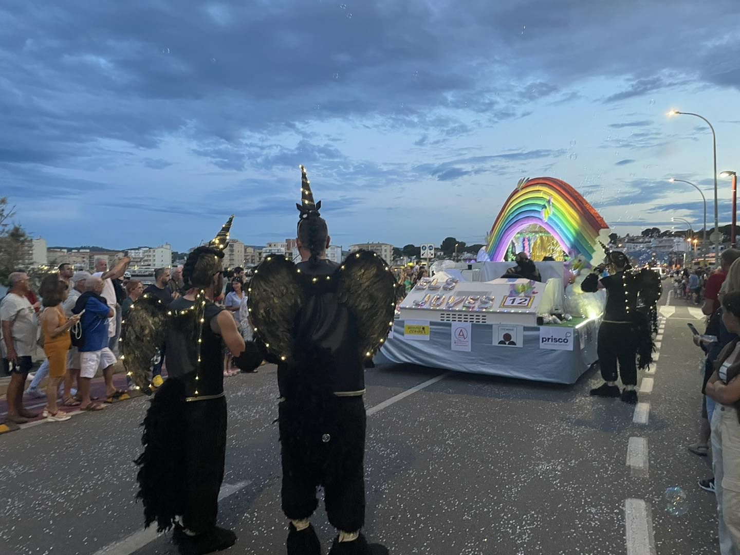 L'Escala viu un carnaval d'estiu ben animat