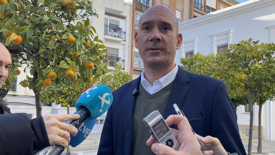 El PP de Extremadura denuncia a Pedro Sánchez ante la Junta Electoral por  pedir el voto  en precampaña