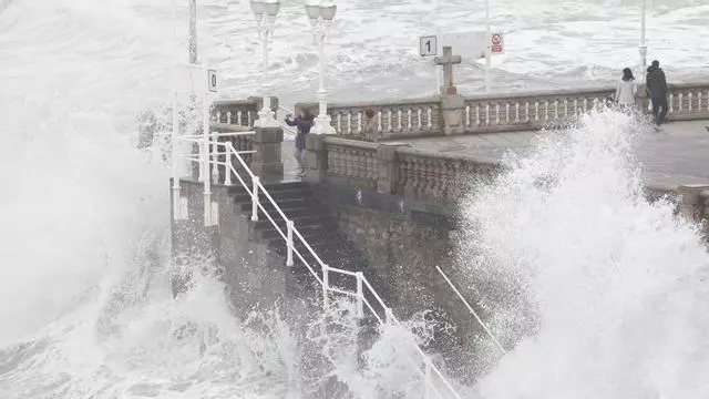 La AEMET alerta del cambio del tiempo en Asturias y vaticina un "peligro importante" a partir del próximo jueves