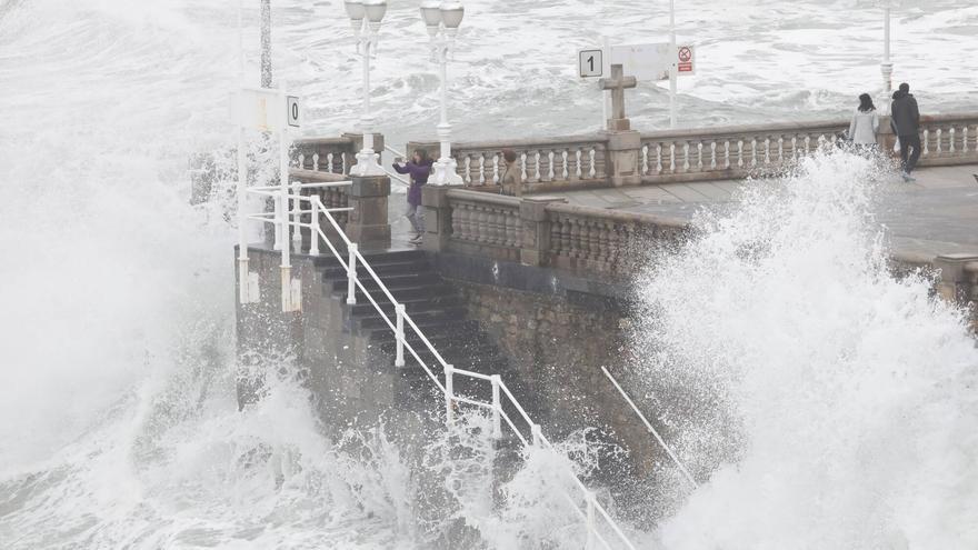 La AEMET alerta del cambio del tiempo en Asturias y vaticina un "peligro importante" a partir del próximo jueves