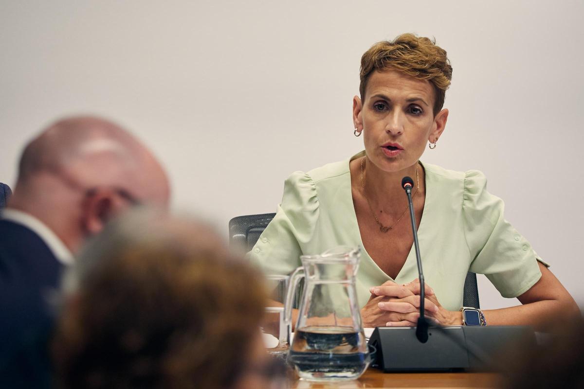 María Chivite, presidenta del Gobierno foral de Navarra, dando explicaciones sobre la adjudicación del túnel de Belate.