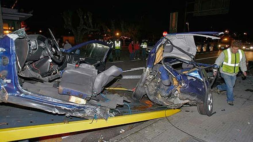 Estado en el que quedó el turismo Seat Ibiza tras el siniestro.