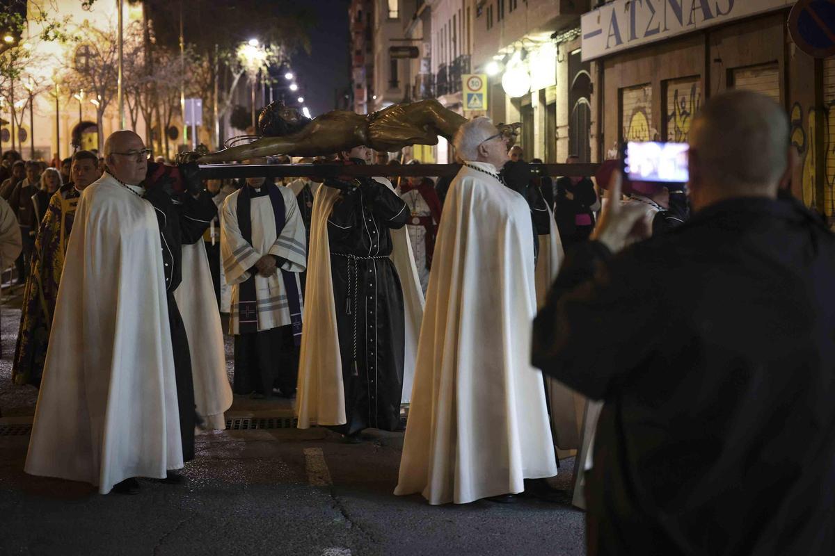 Los momentos más destacados de la Procesión del Silencio en el Port de Sagunt