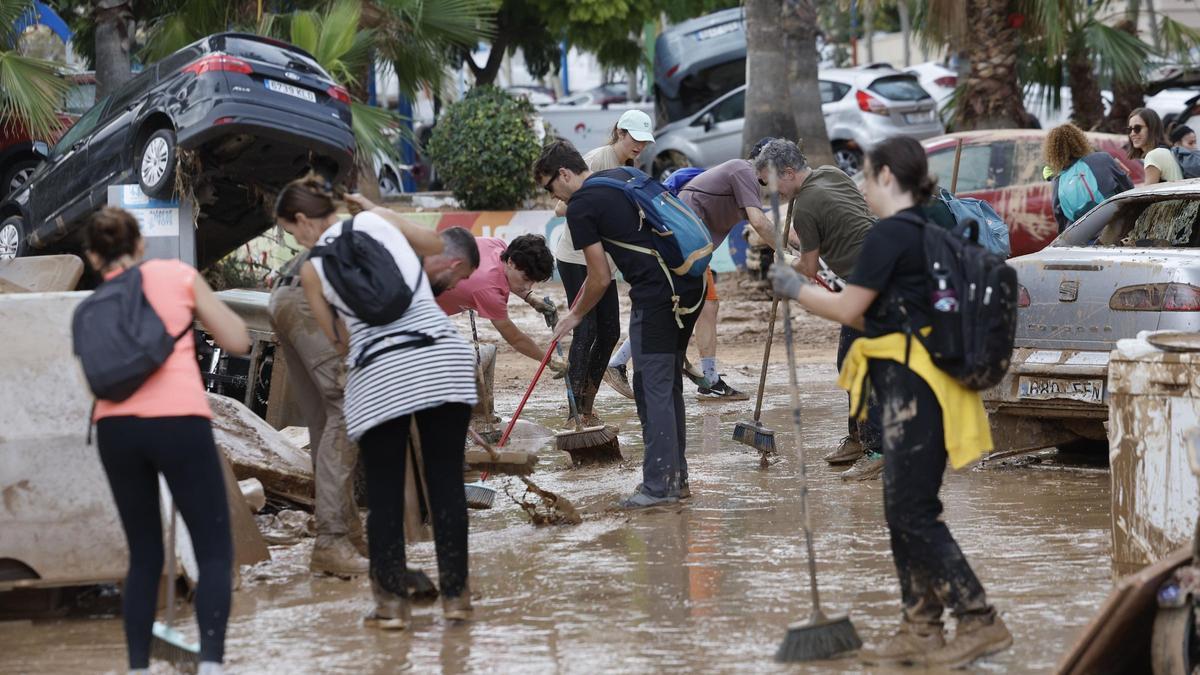 Valencia intenta volver a la normalidad tras la DANA.
